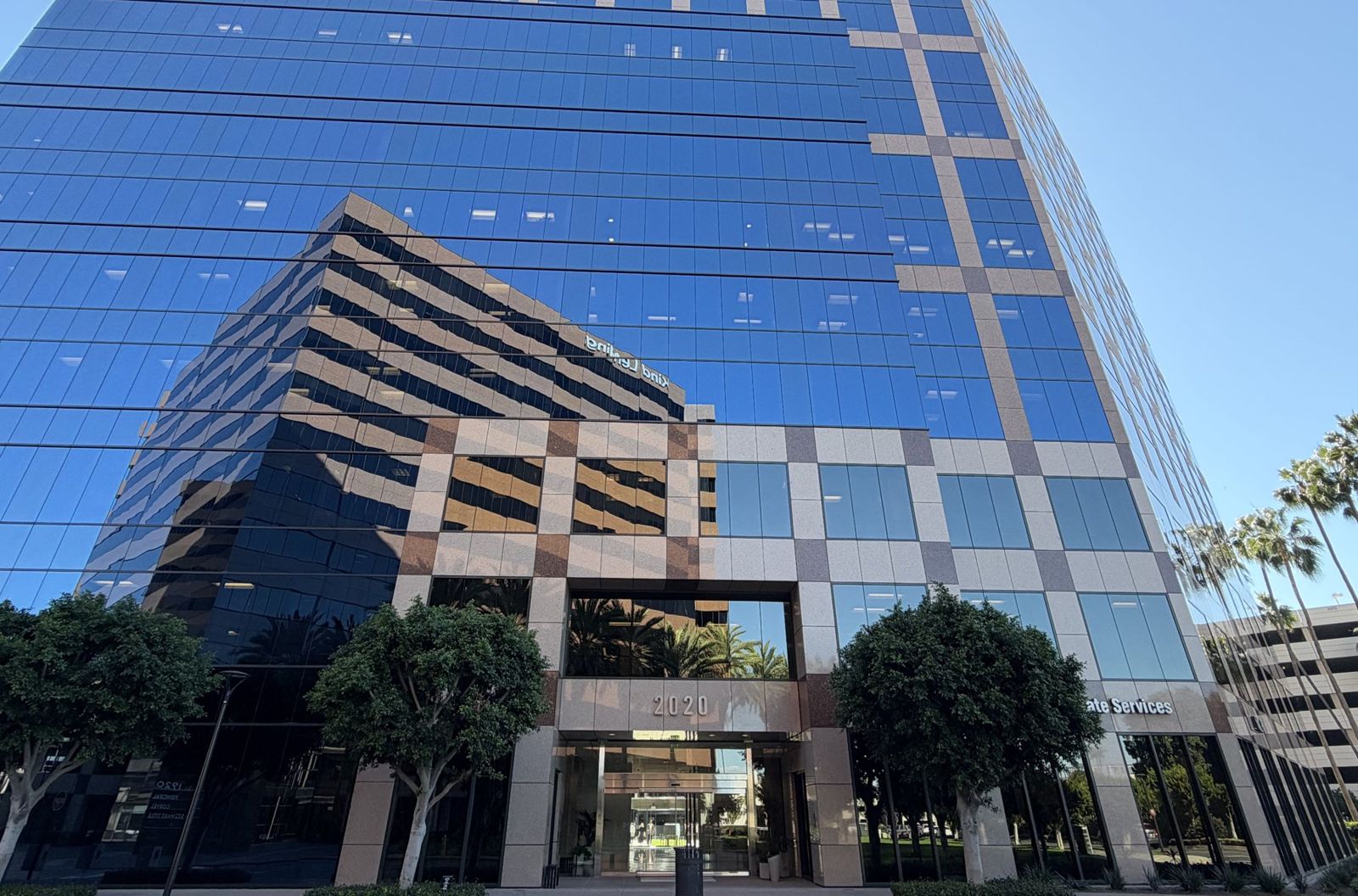2020 Main Street 大楼外观